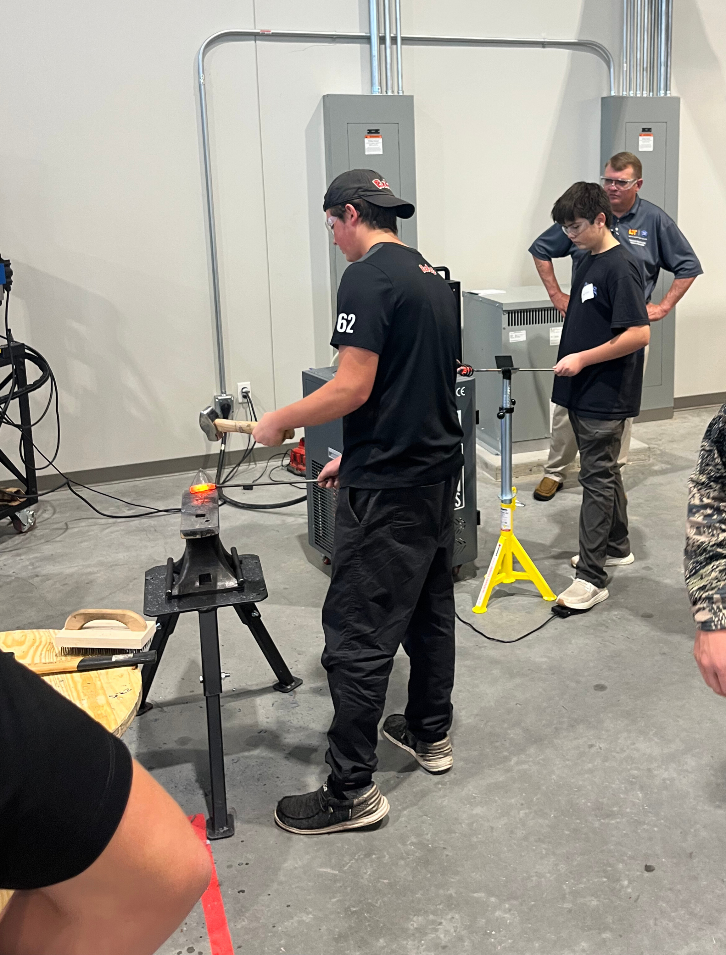 Tennessee Manufacturing Extension Partnership Teams Up Across the State to Celebrate Manufacturing Day 2025